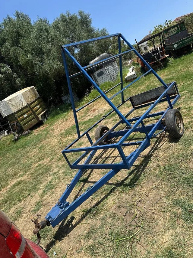 Rimorchio blu metallizzato Struttura metallica resistente
