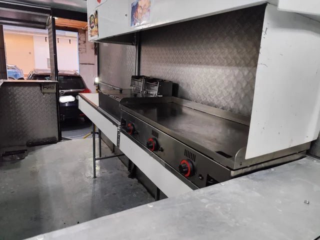 Food Truck Cucina Mobile Premium