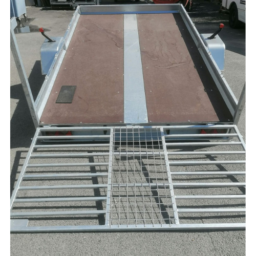 Bandeja multitransporte Boro BOP 737H 1300 kg Dim. úteis 300 x 172 cm