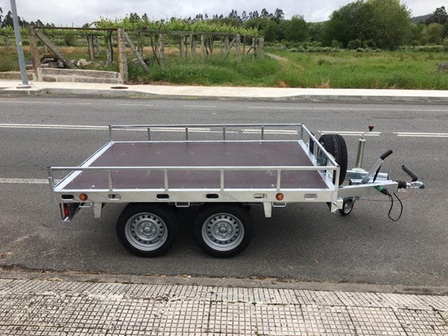 Rimorchio a piattaforma Boro Atlas 4.5 3.5 GVW 3500 KG