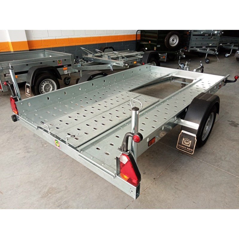 Rimorchio zincato da 300×190 cm, a un asse senza freno, omologato a 750 kg.di